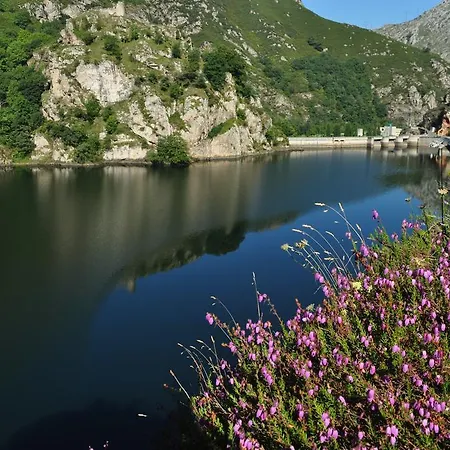 Don Felix Rioseco (Sobrescobio, Asturias)